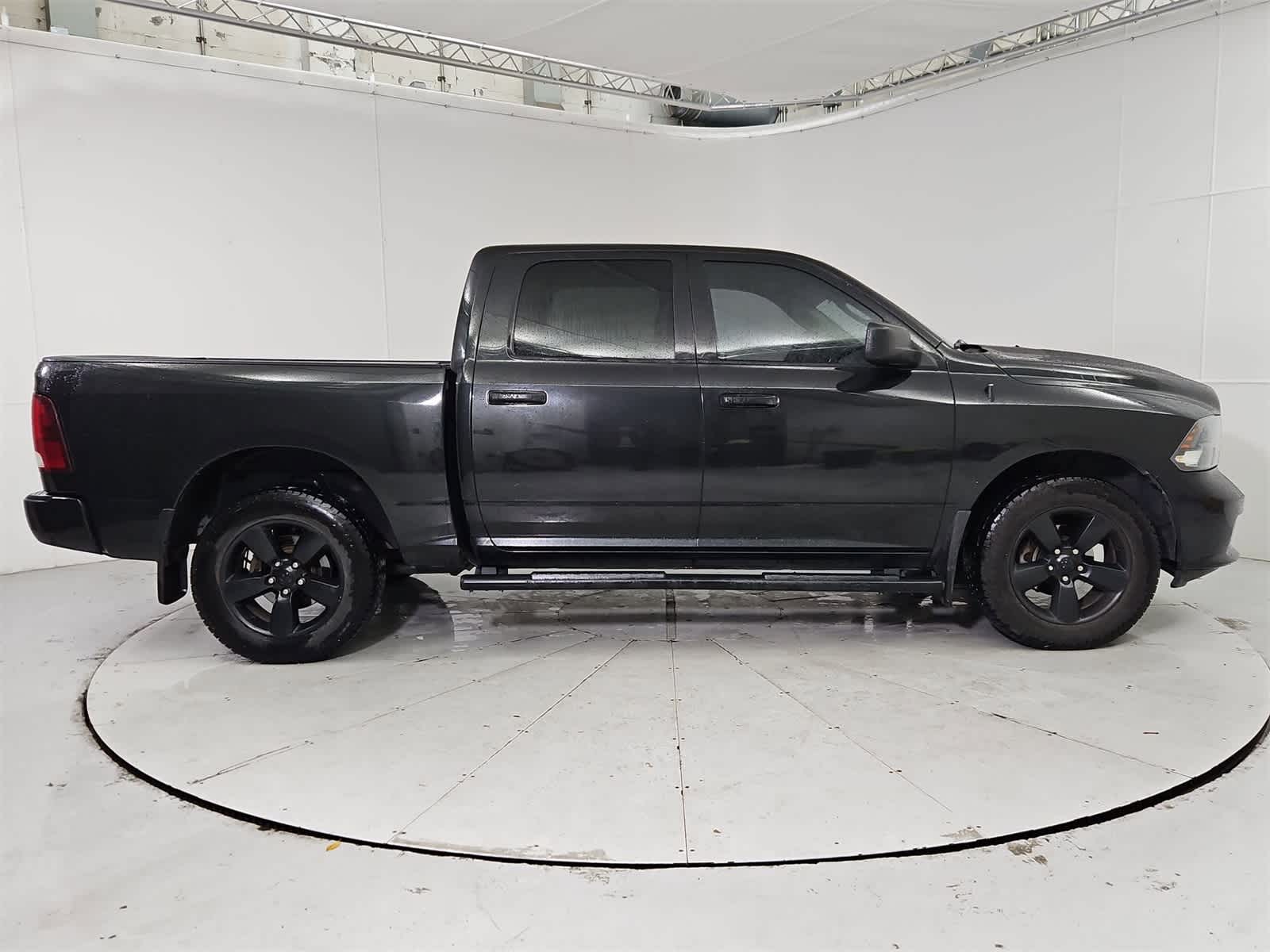 Thumbnail: 2019 RAM 1500 Classic - 7