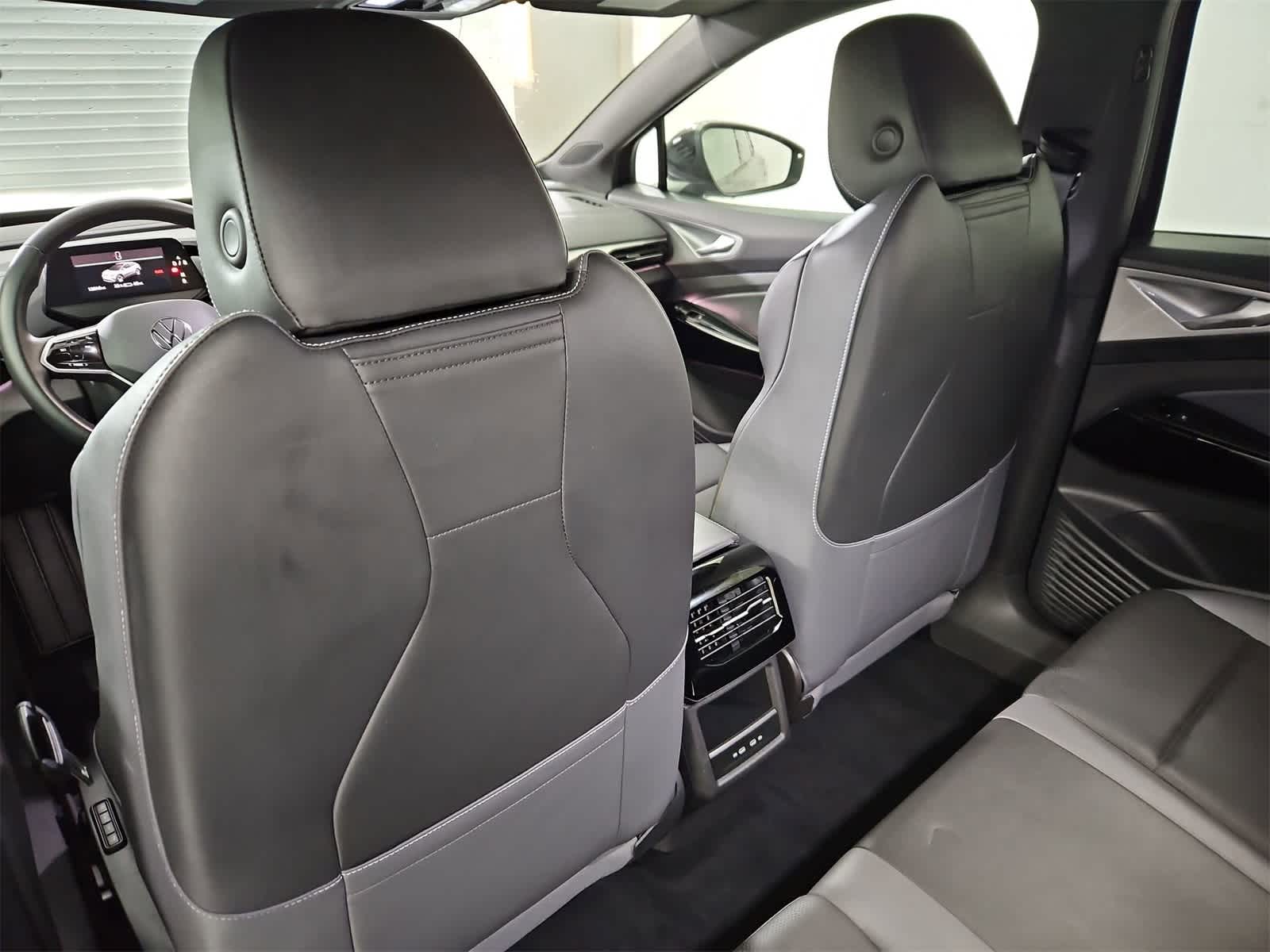 Thumbnail: 2023 Volkswagen ID.4 - 18