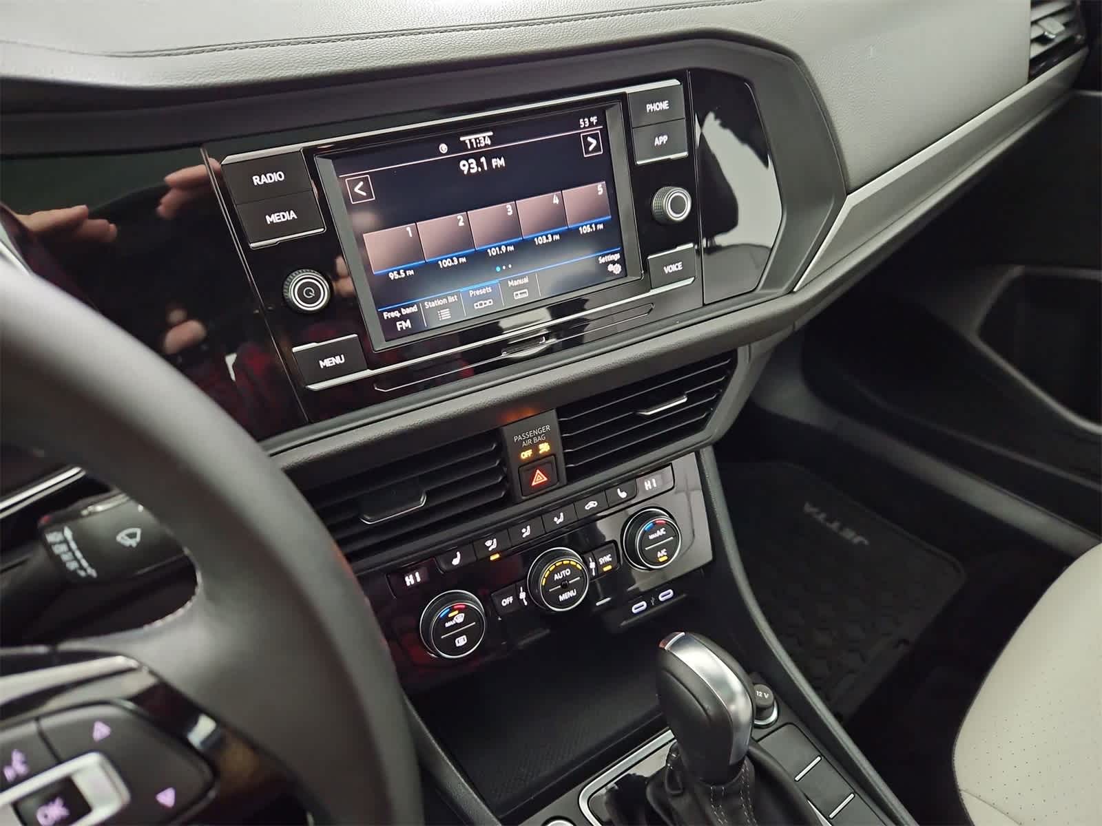 Thumbnail: 2020 Volkswagen Jetta - 29