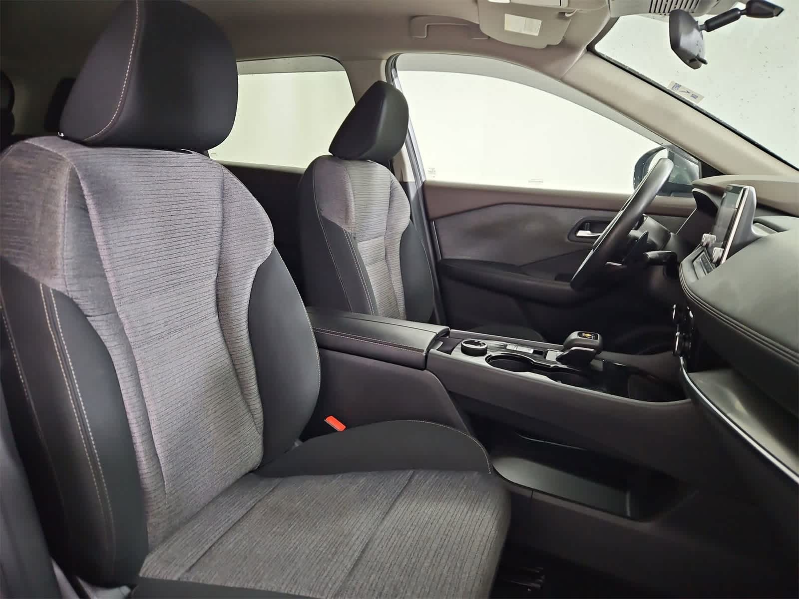 Thumbnail: 2021 Nissan Rogue - 21