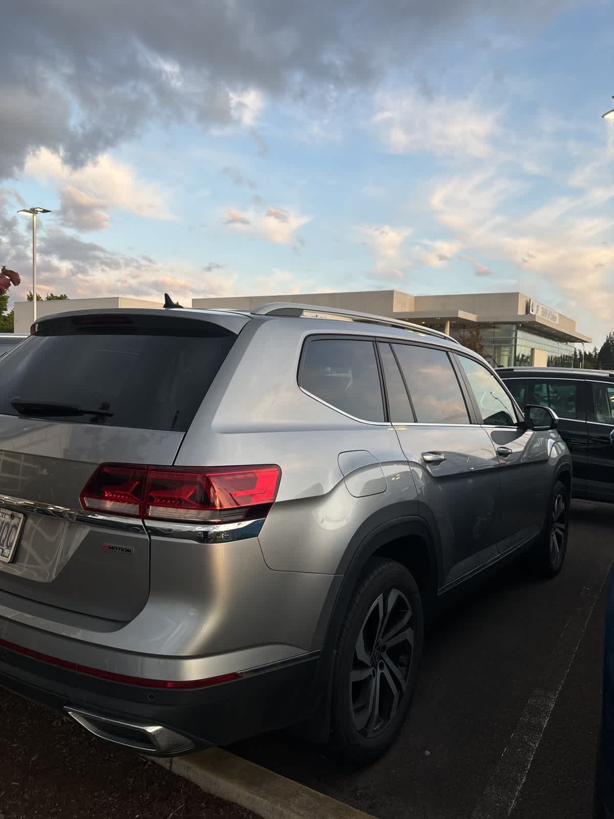 Thumbnail: 2022 Volkswagen Atlas - 2