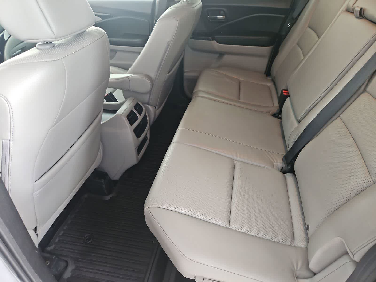 Thumbnail: 2019 Honda Ridgeline - 20