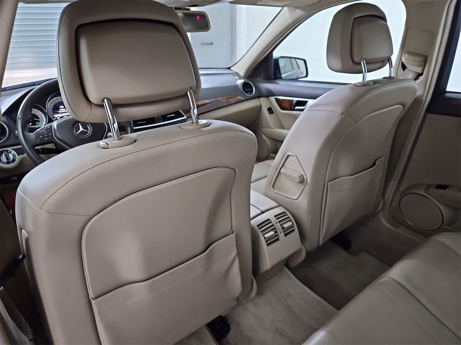 Thumbnail: 2013 Mercedes-Benz C-Class - 18