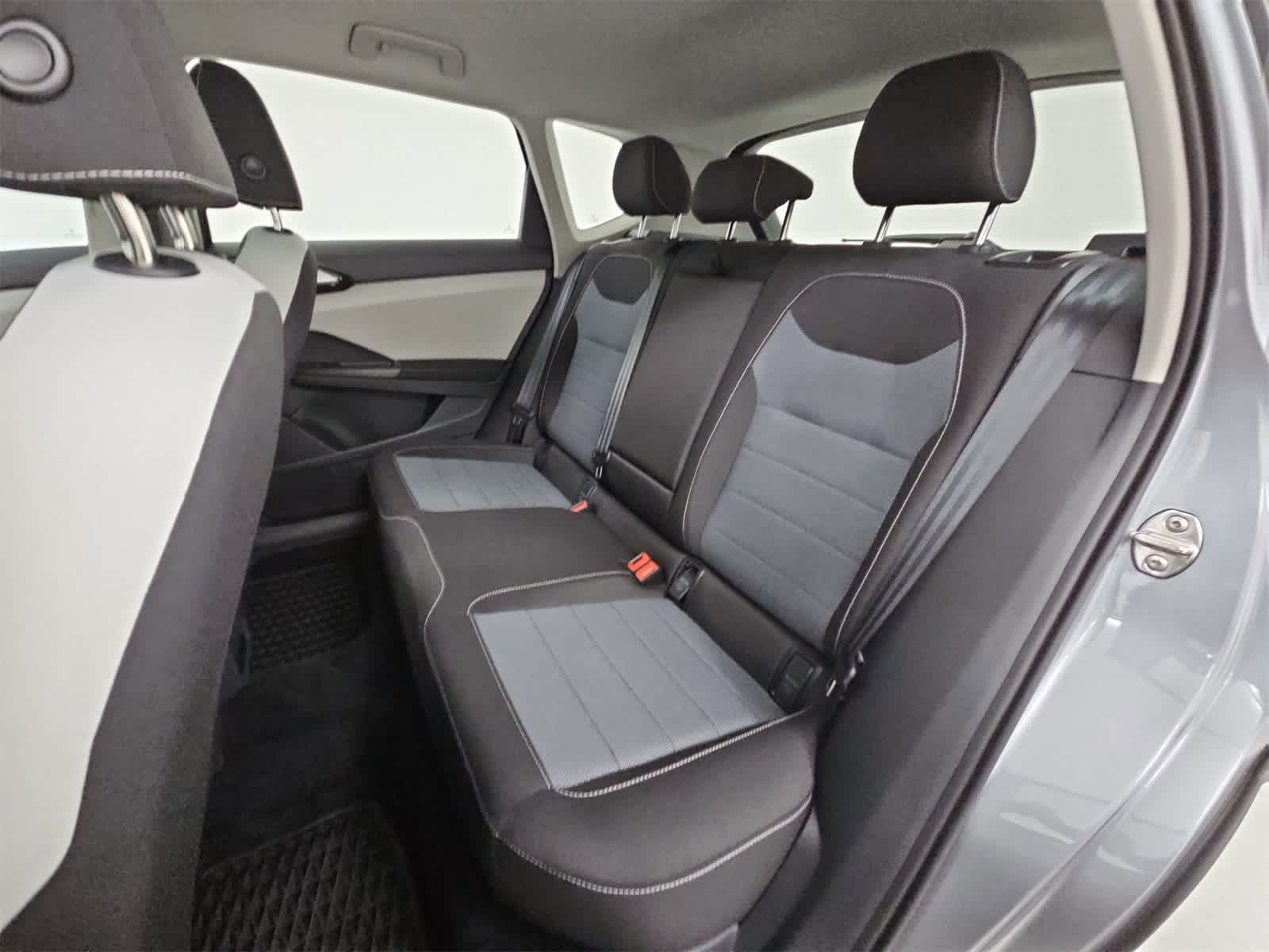 Thumbnail: 2025 Volkswagen Taos - 19