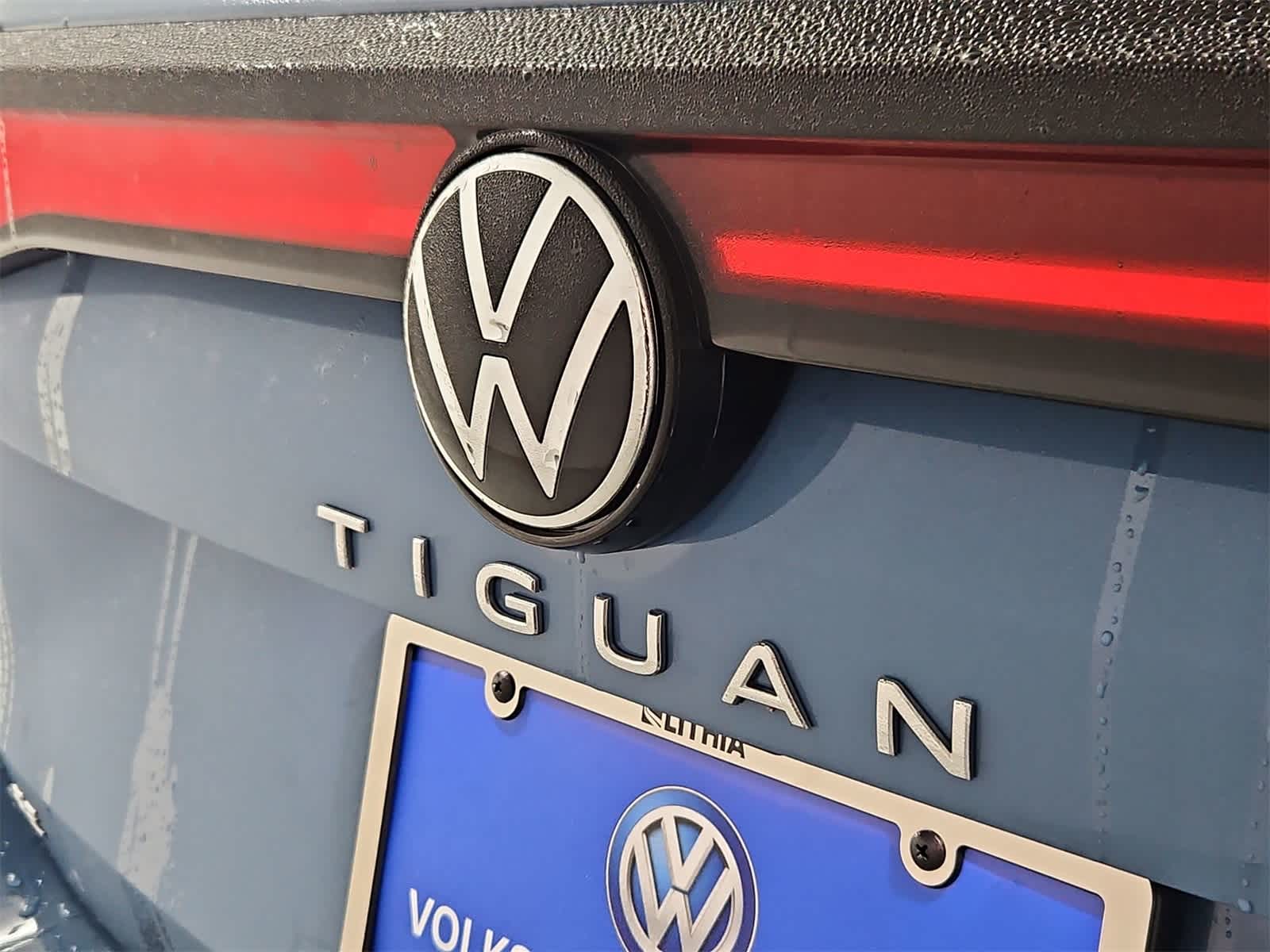 Thumbnail: 2025 Volkswagen Tiguan - 12