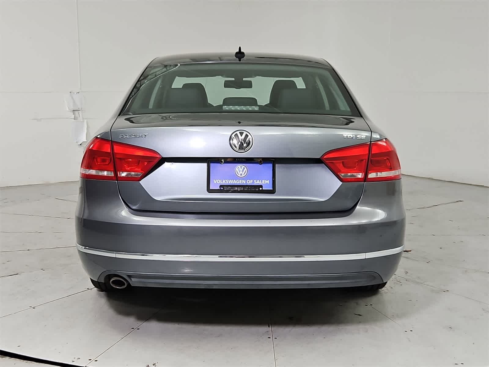 Thumbnail: 2013 Volkswagen Passat - 5