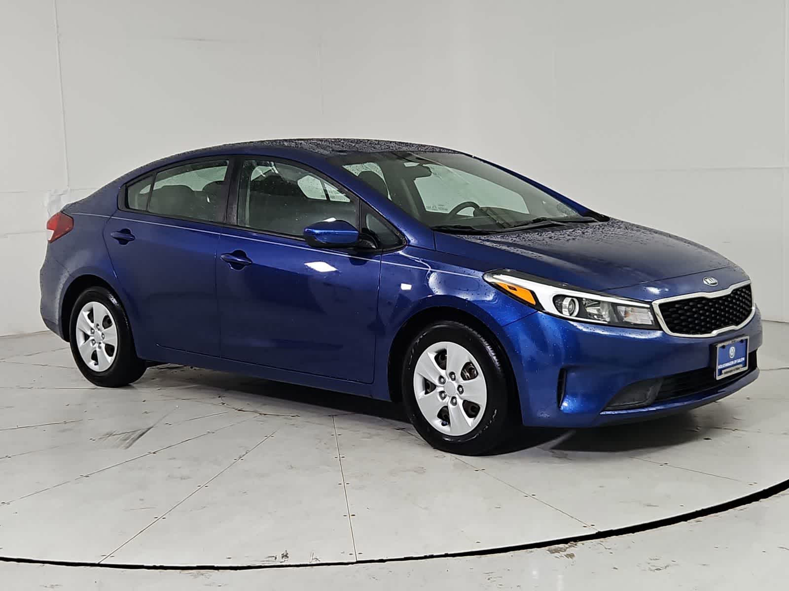 Thumbnail: 2017 Kia Forte - 8