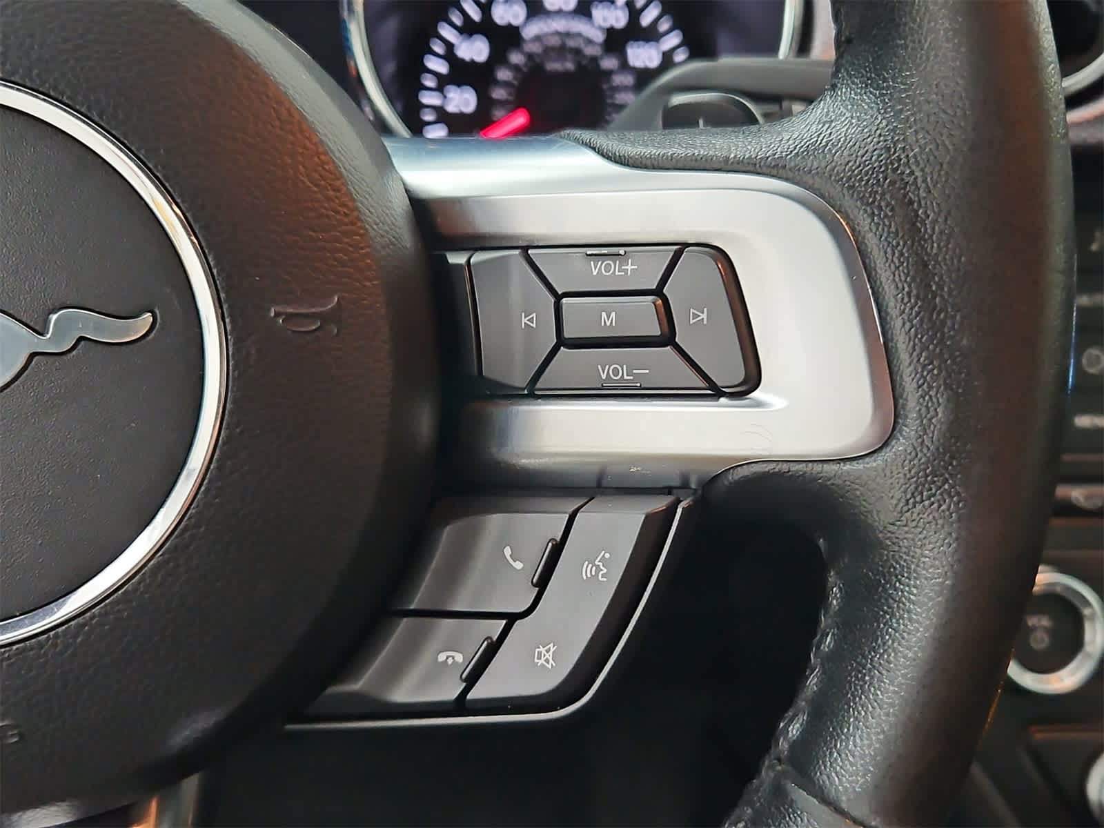 2017 Ford Mustang  21