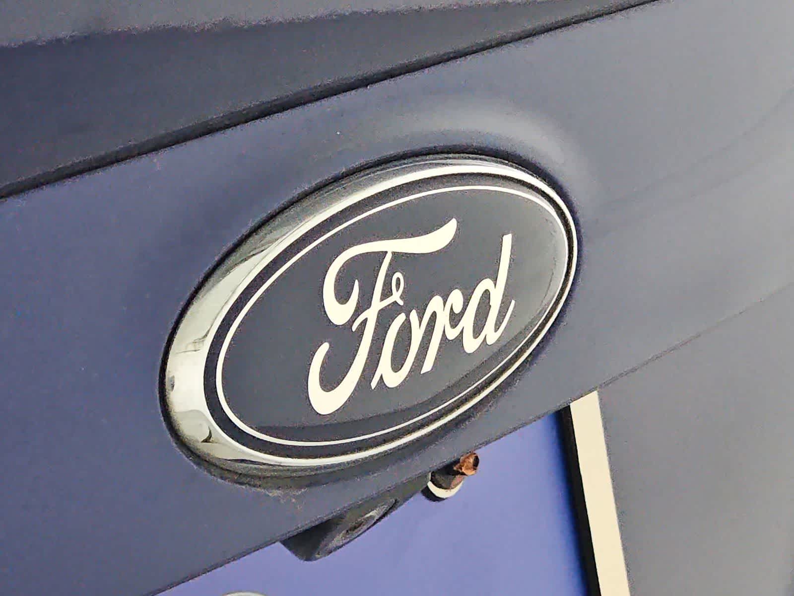 Thumbnail: 2015 Ford Escape - 11