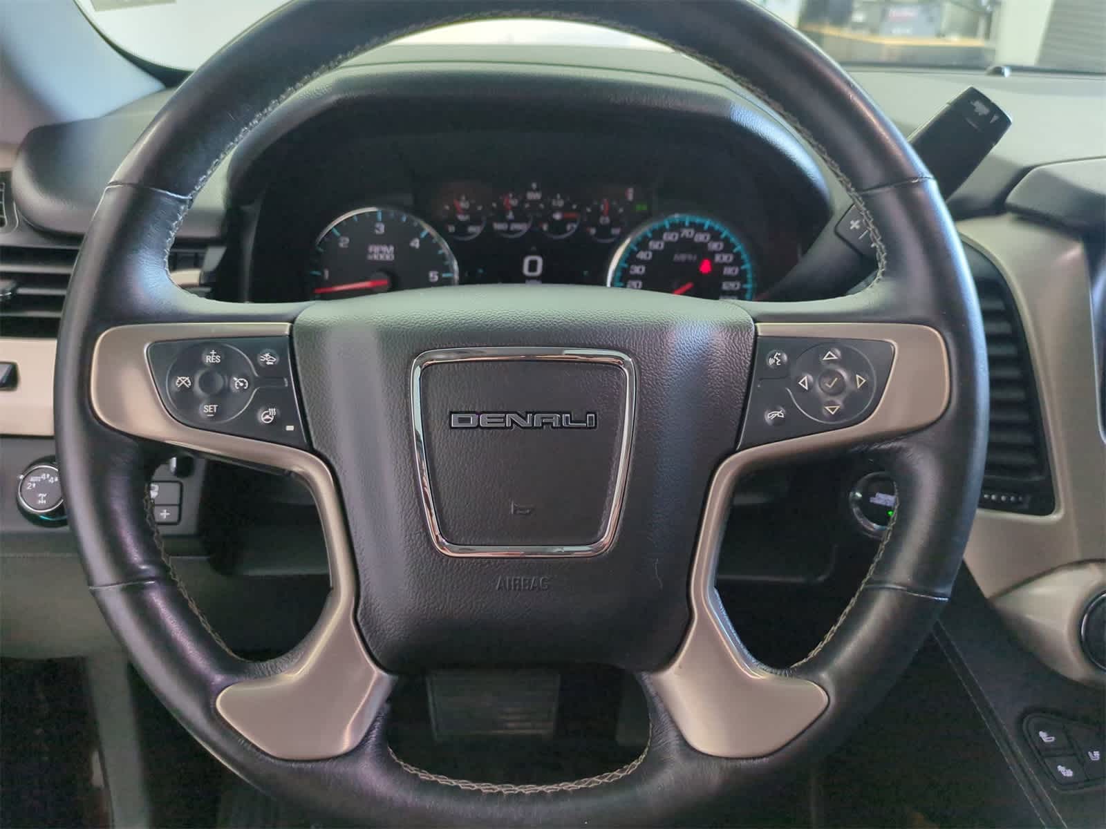 Thumbnail: 2017 GMC Yukon - 22