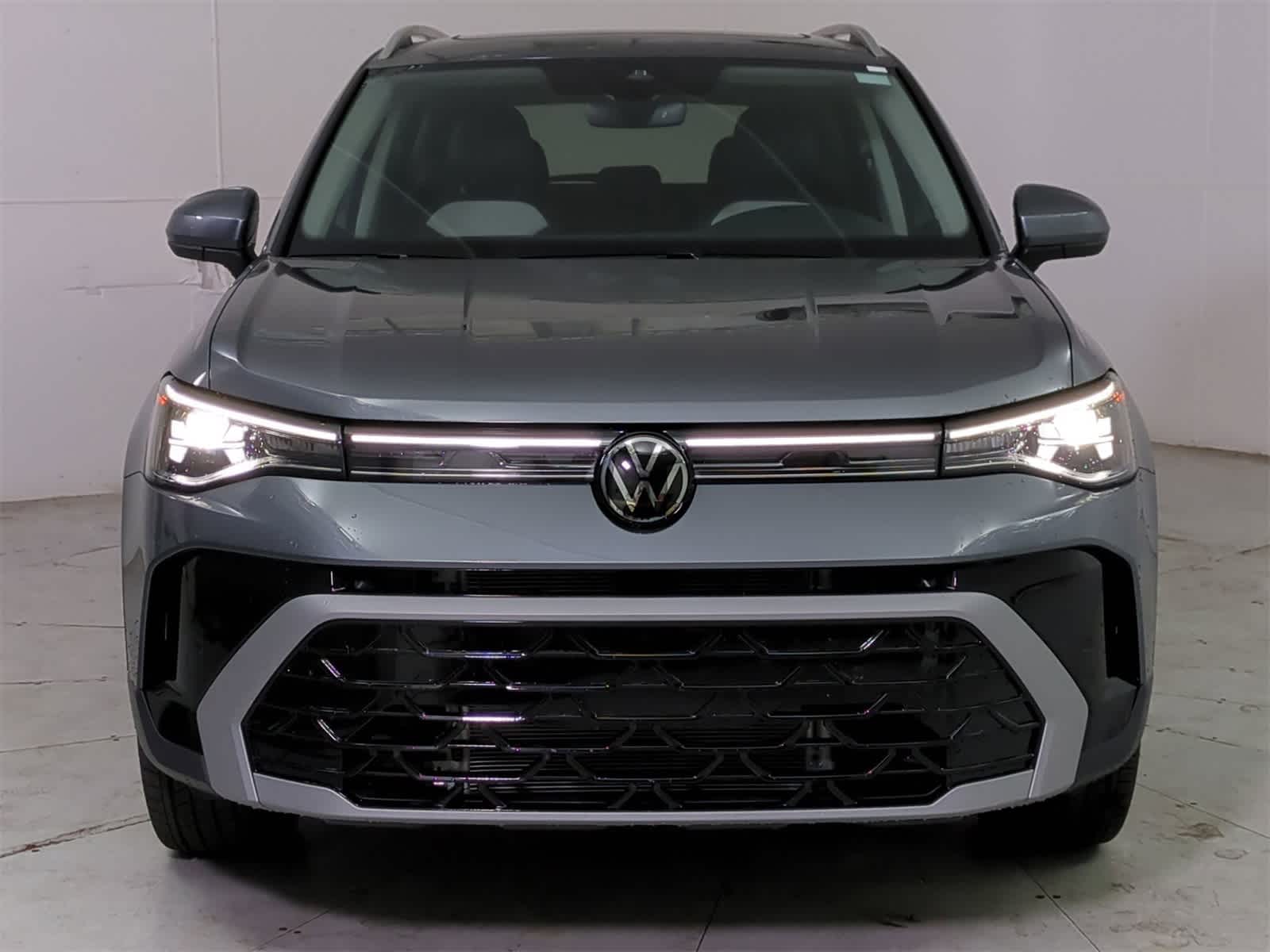 Thumbnail: 2025 Volkswagen Taos - 9