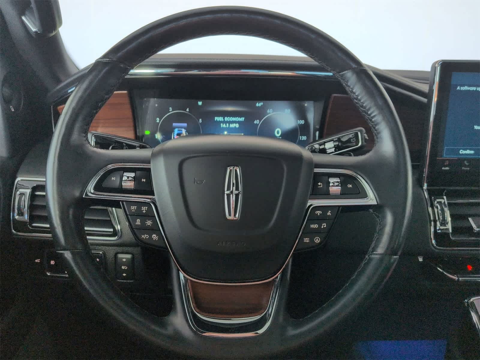 Thumbnail: 2023 Lincoln Navigator - 23