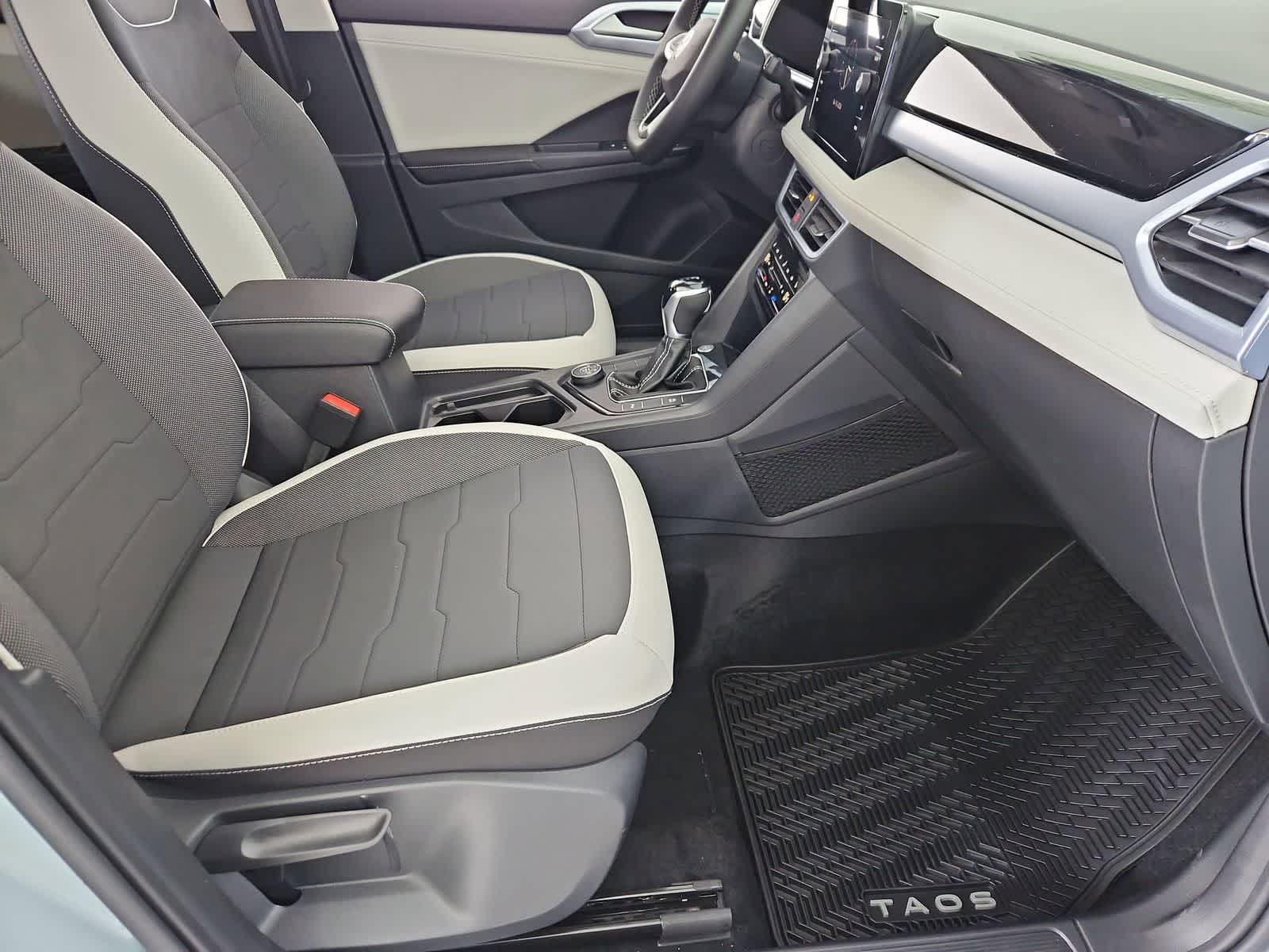 Thumbnail: 2026 Volkswagen Taos - 22