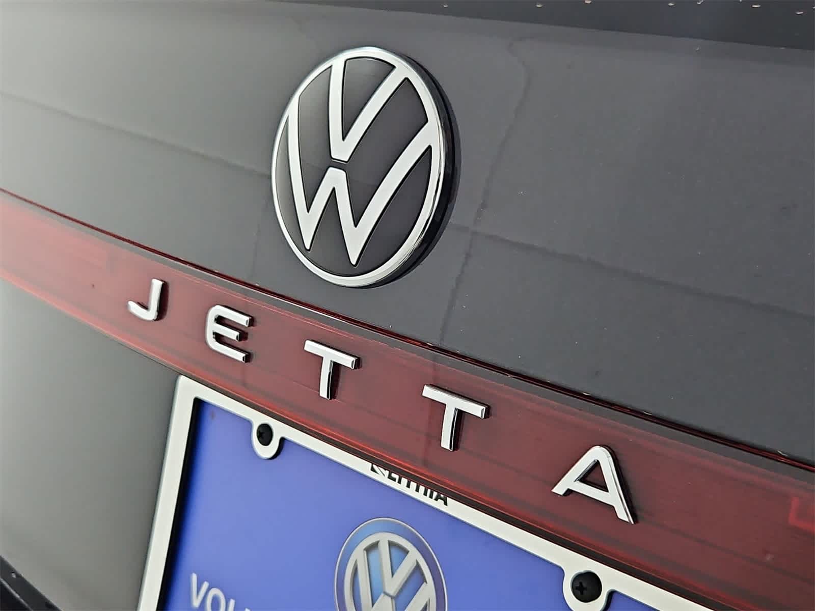 Thumbnail: 2025 Volkswagen Jetta - 12