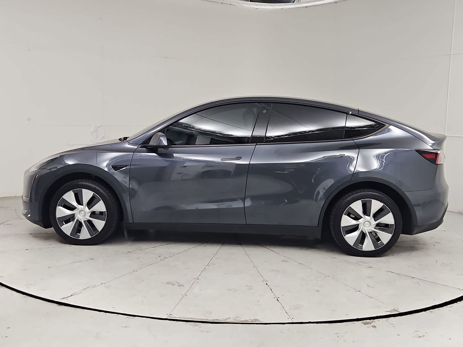 Thumbnail: 2022 Tesla Model Y - 3
