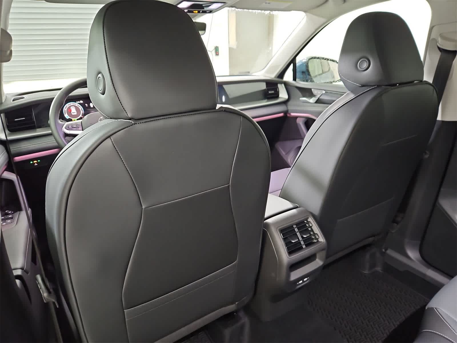 Thumbnail: 2026 Volkswagen Tiguan - 18