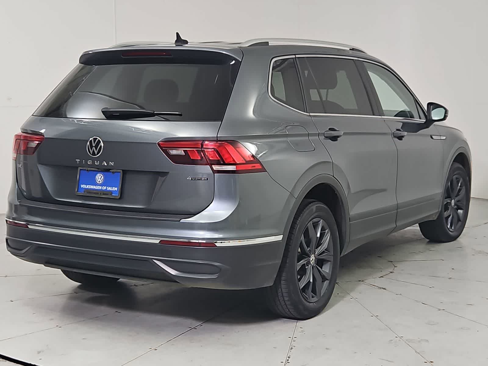 Thumbnail: 2022 Volkswagen Tiguan - 6