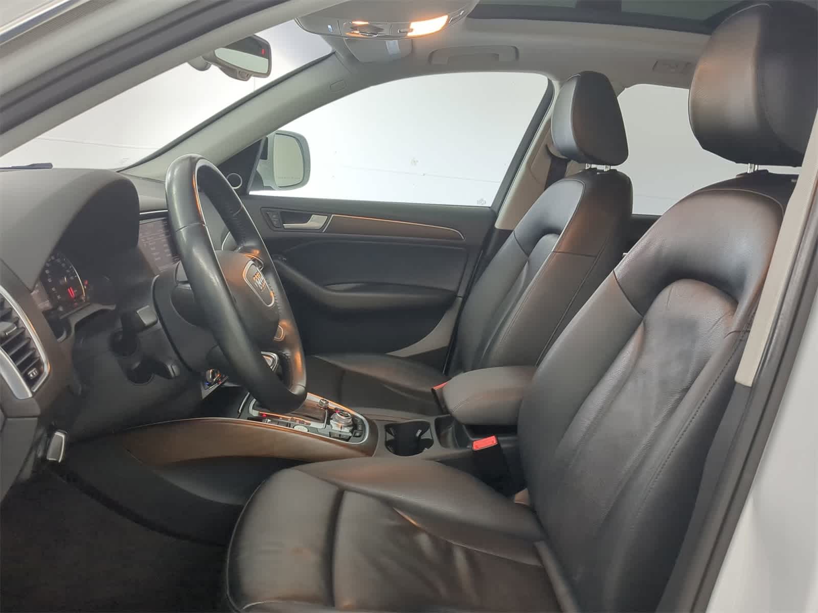 Thumbnail: 2014 Audi Q5 - 16