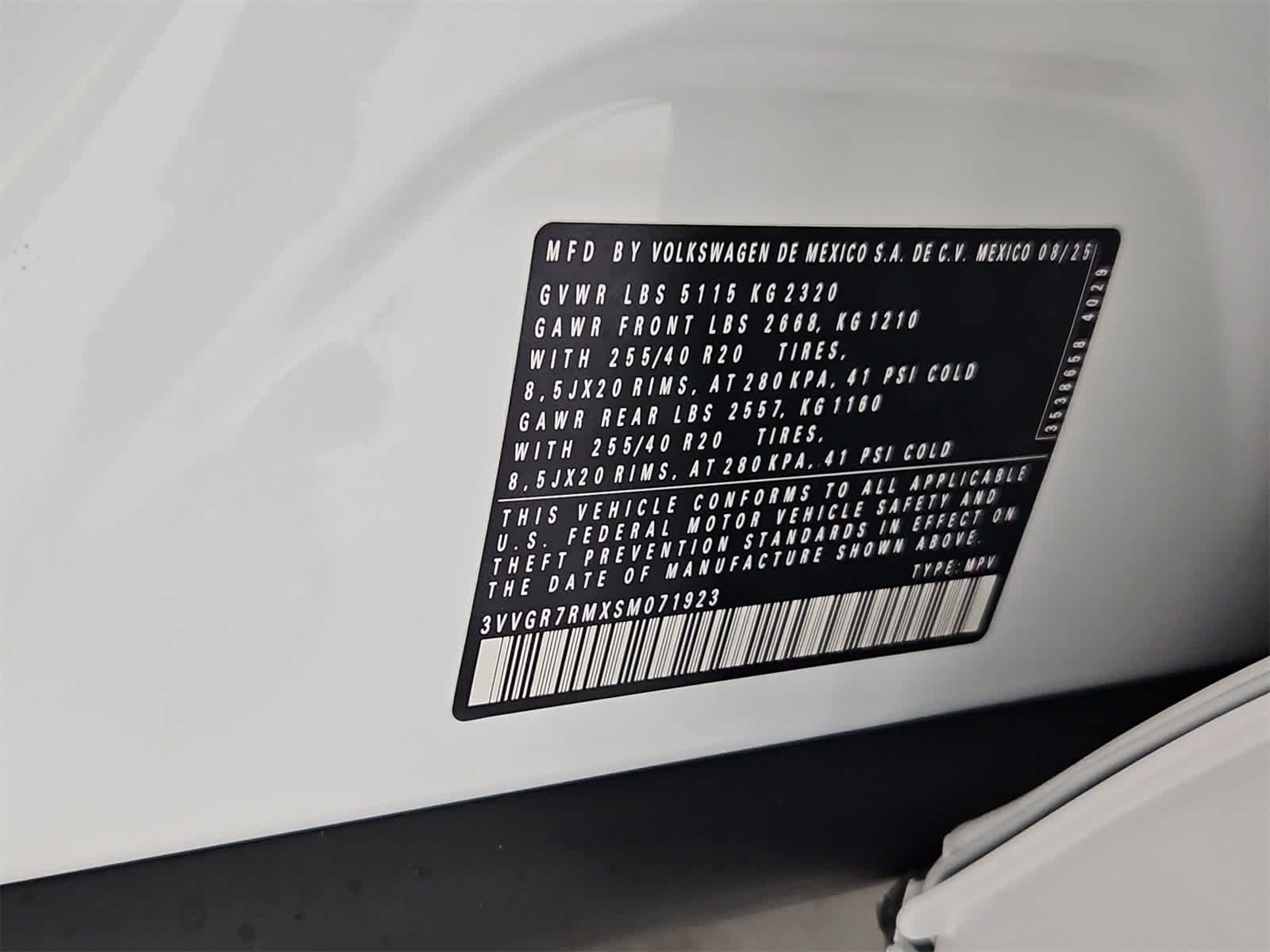 Thumbnail: 2025 Volkswagen Tiguan - 38