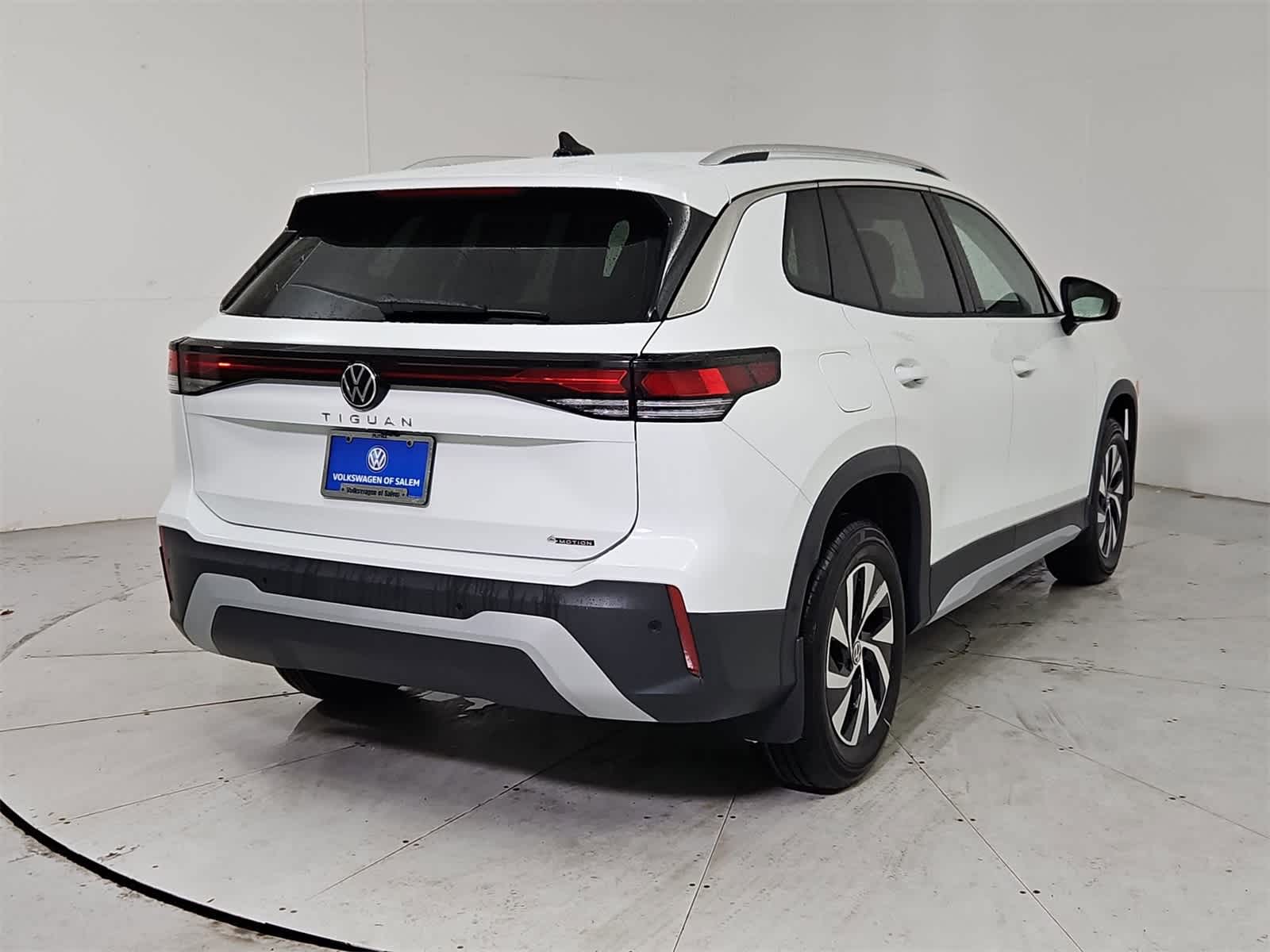 Thumbnail: 2026 Volkswagen Tiguan - 6