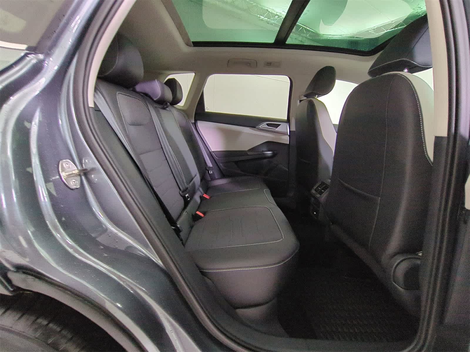 Thumbnail: 2025 Volkswagen Taos - 21