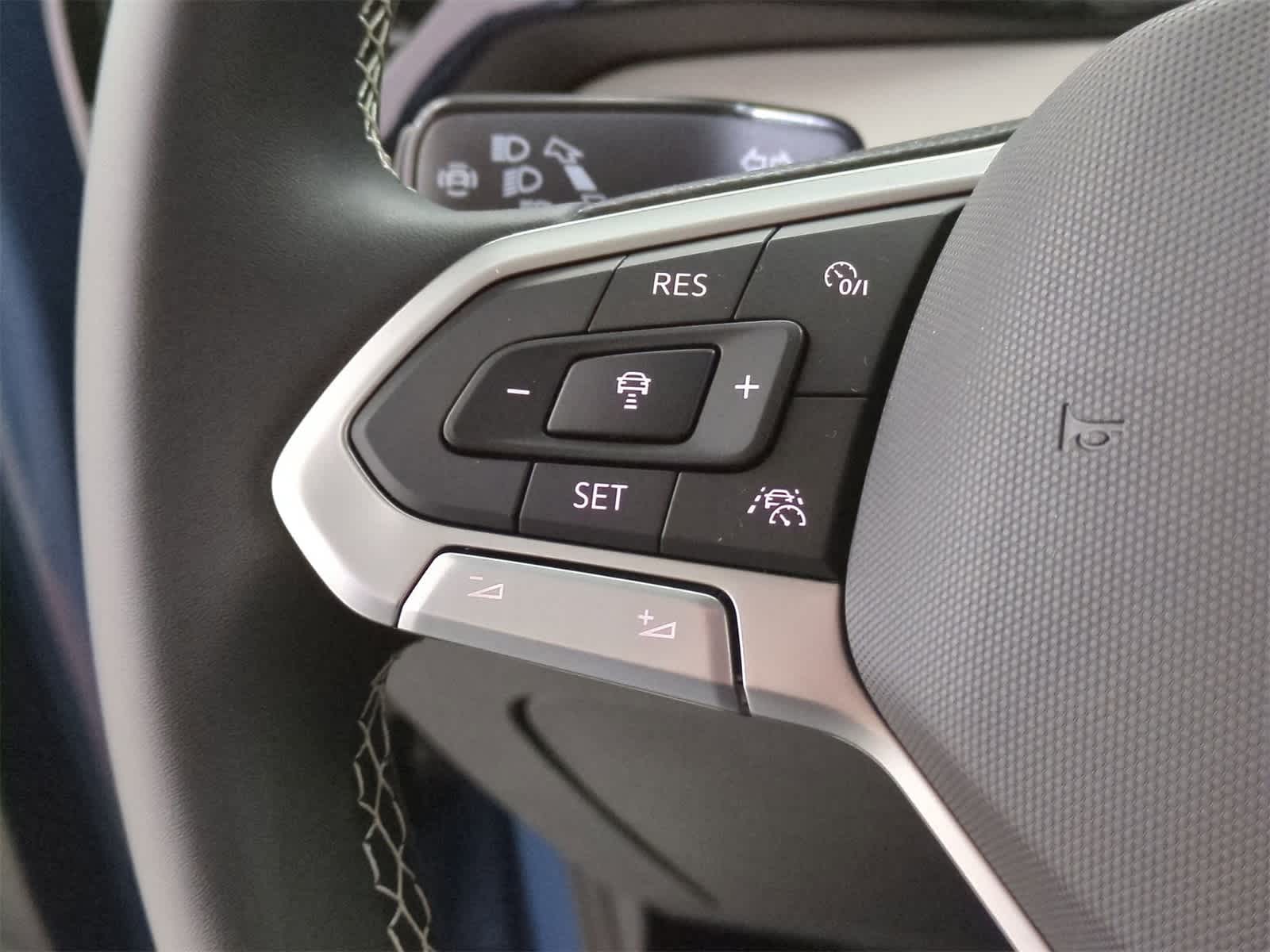 Thumbnail: 2025 Volkswagen Taos - 23