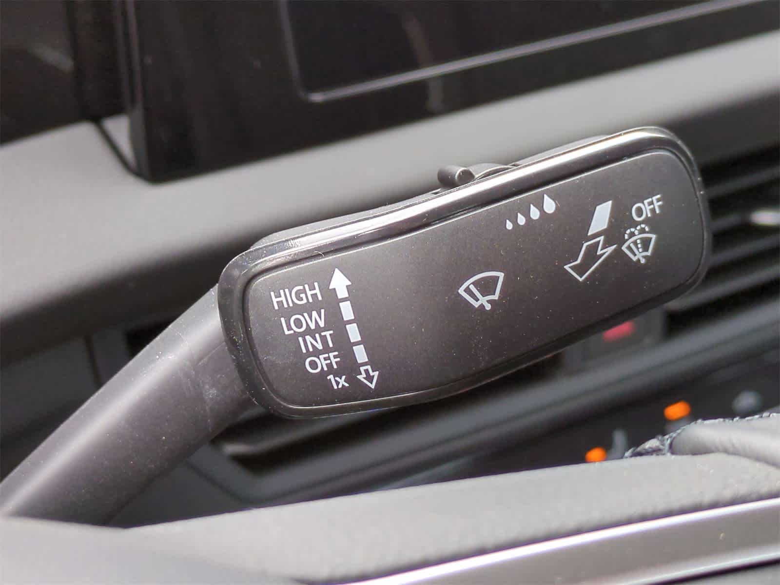 Thumbnail: 2025 Volkswagen Jetta - 26