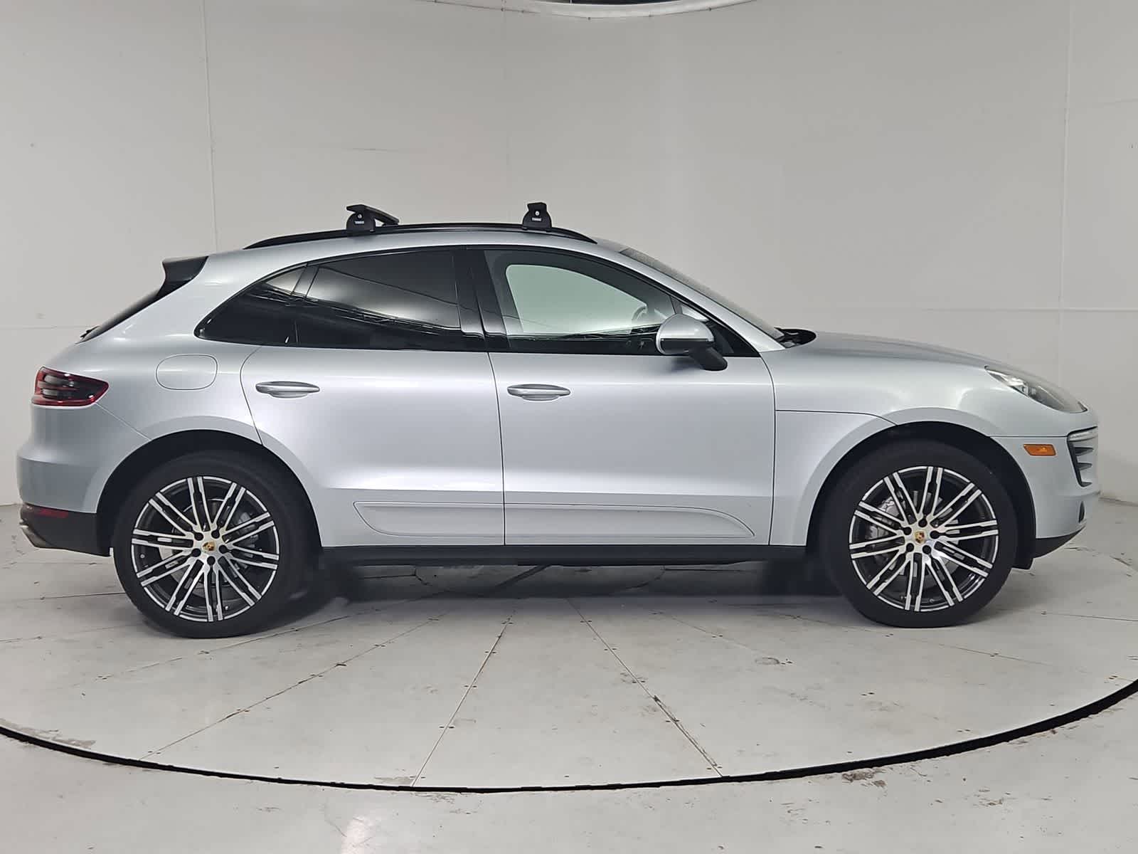 Thumbnail: 2017 Porsche Macan - 7