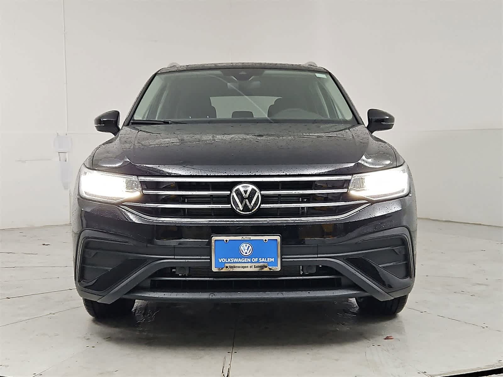 Thumbnail: 2024 Volkswagen Tiguan - 9
