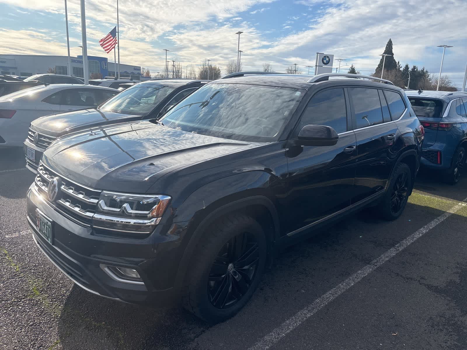 2019 Volkswagen Atlas V6 SEL photo 2