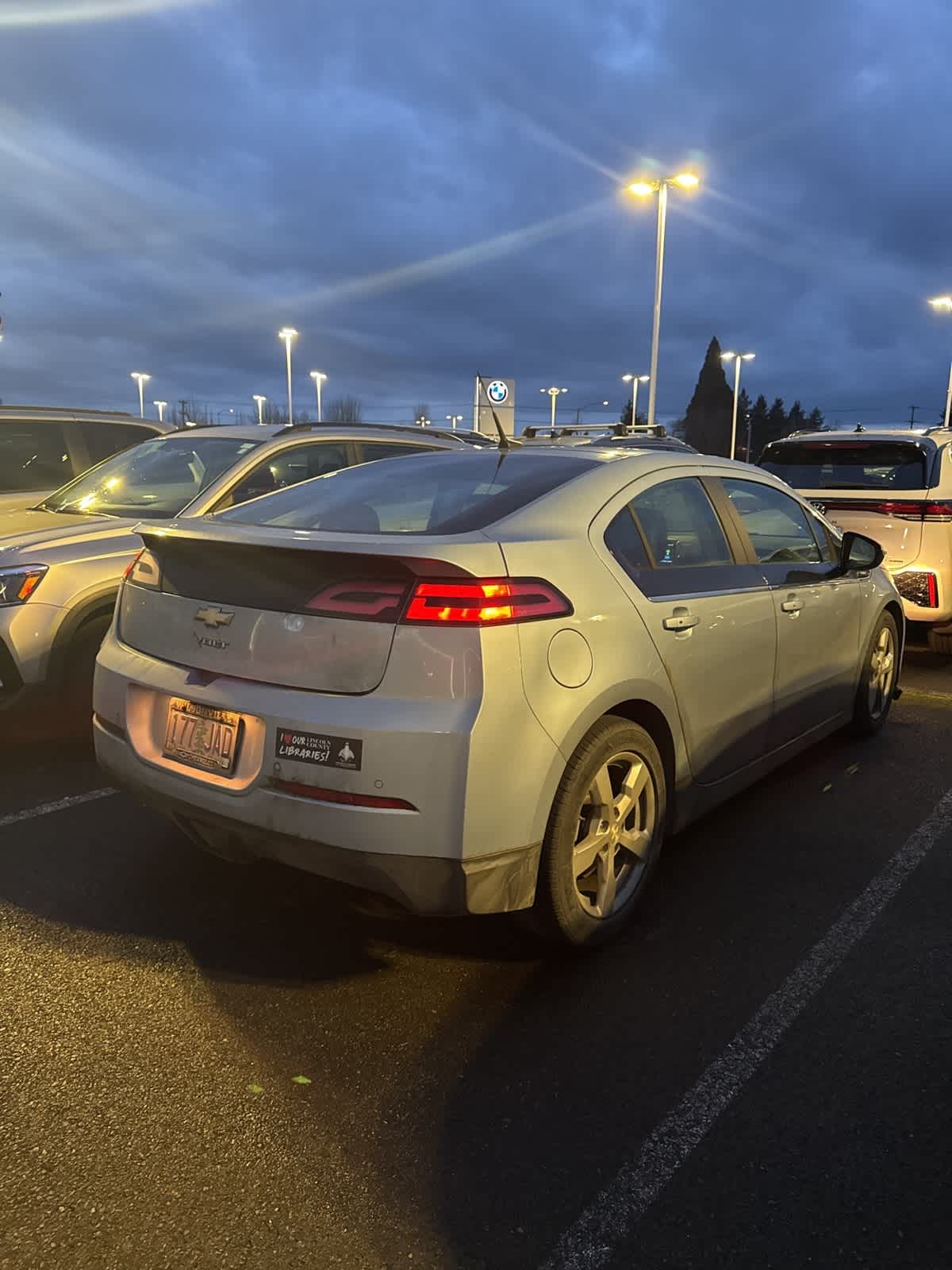 Thumbnail: 2013 Chevrolet Volt - 3