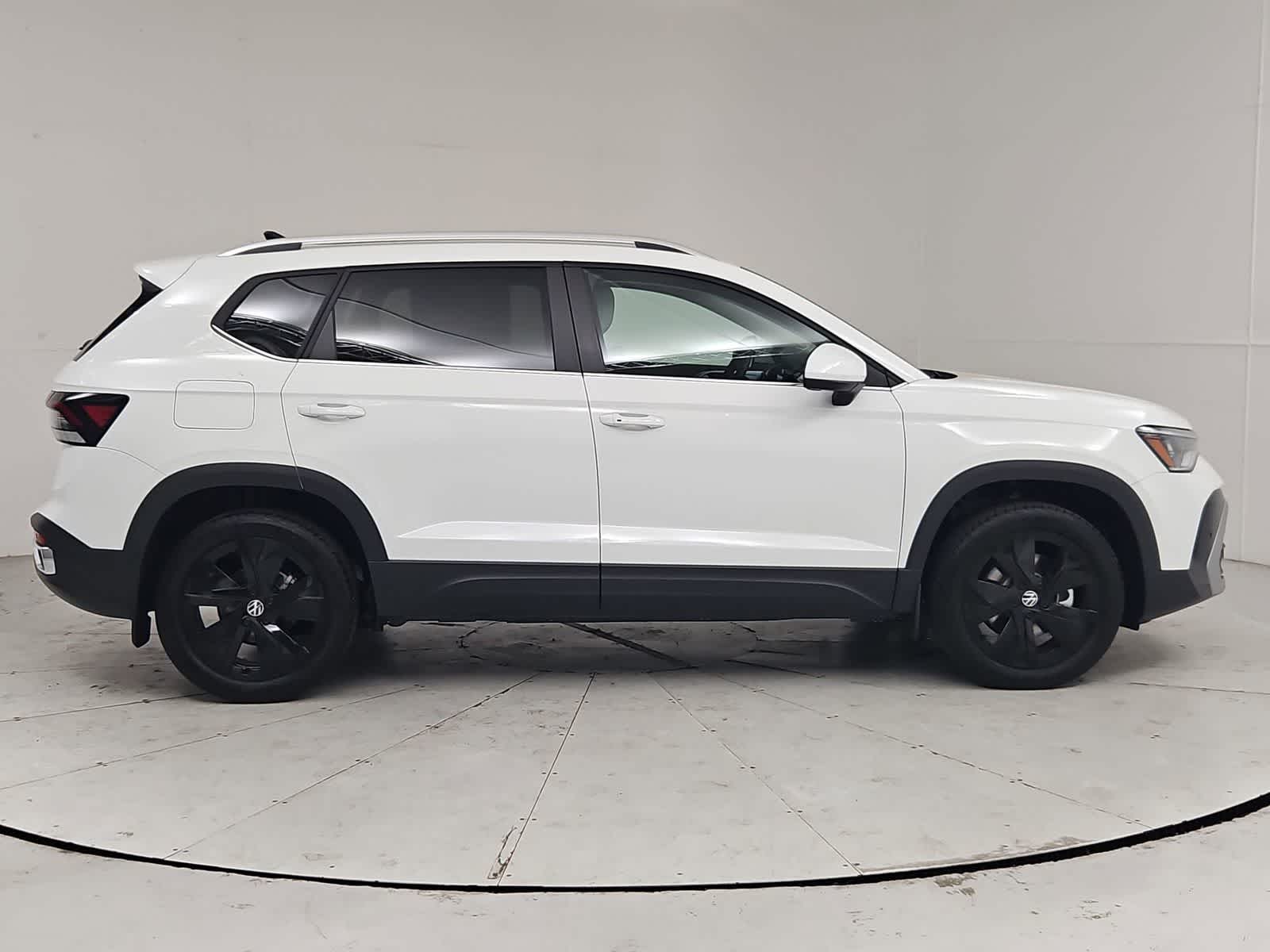 Thumbnail: 2026 Volkswagen Taos - 7