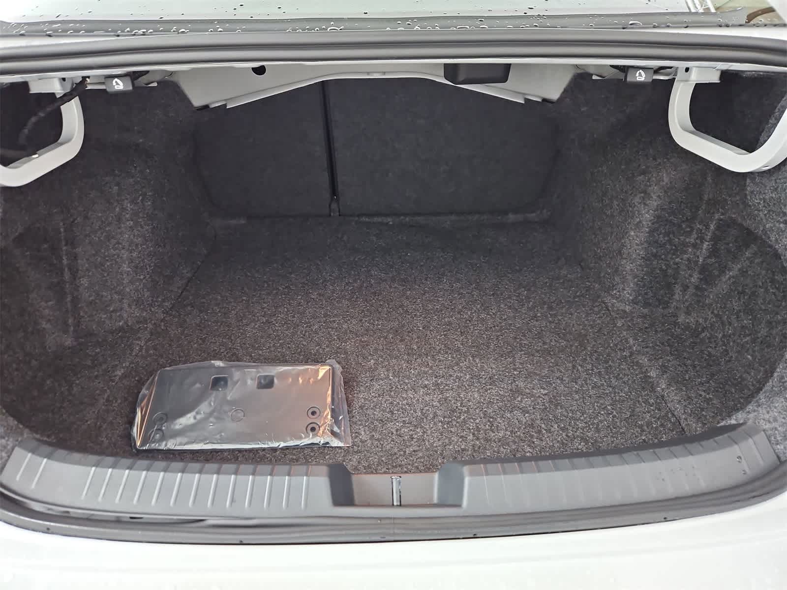 Thumbnail: 2026 Volkswagen Jetta - 34