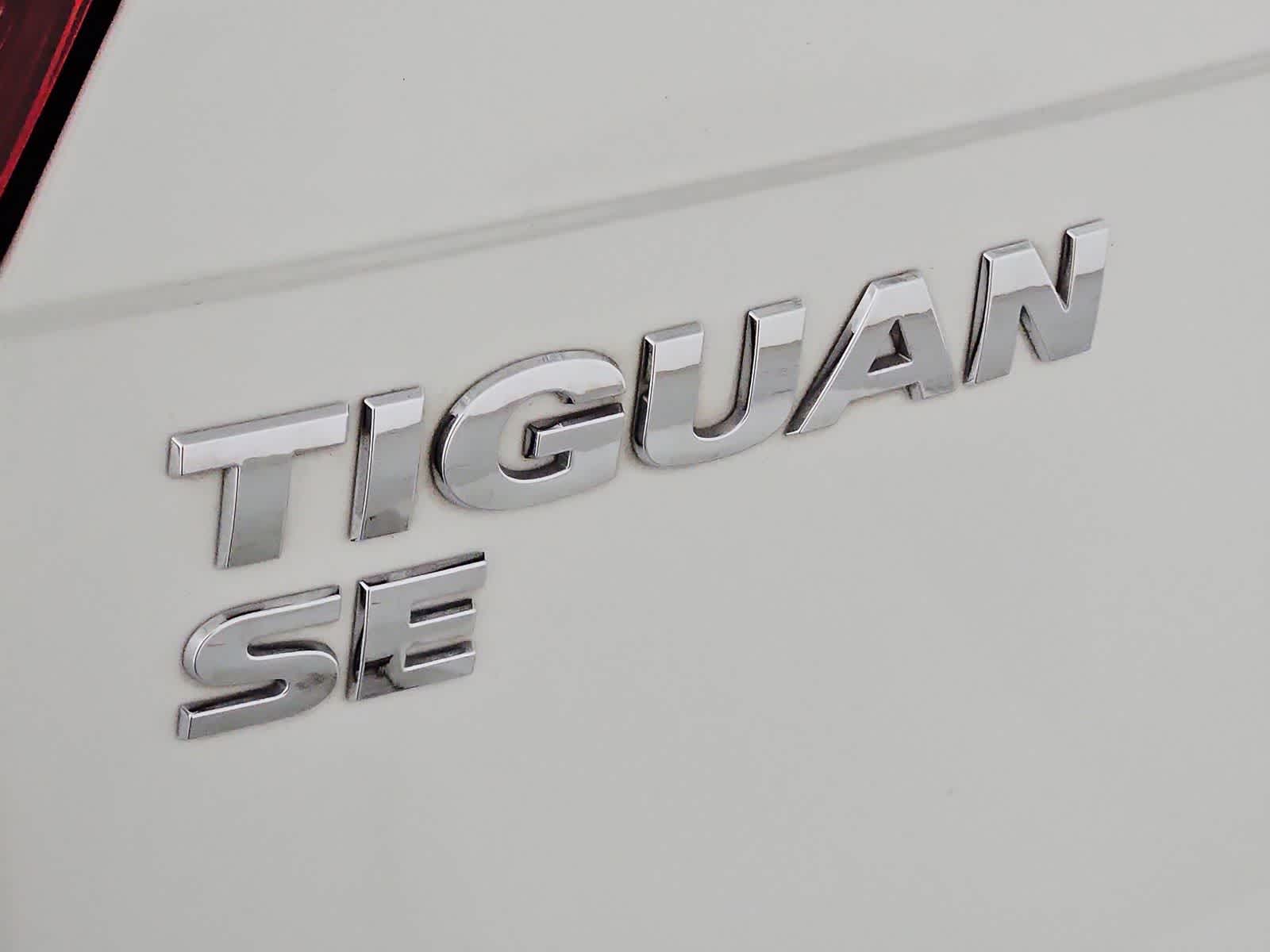 Thumbnail: 2021 Volkswagen Tiguan - 12