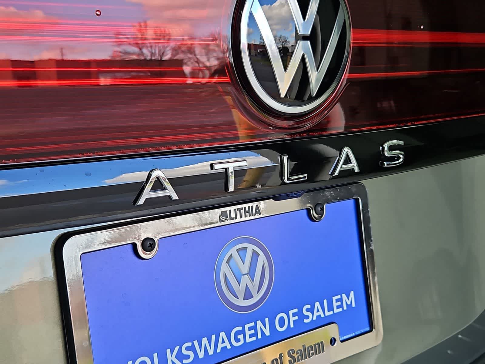 Thumbnail: 2026 Volkswagen Atlas - 12