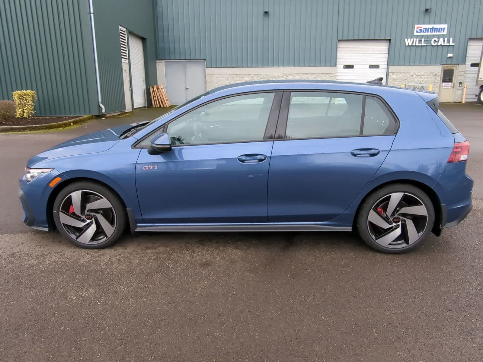 Thumbnail: 2026 Volkswagen Golf - 3