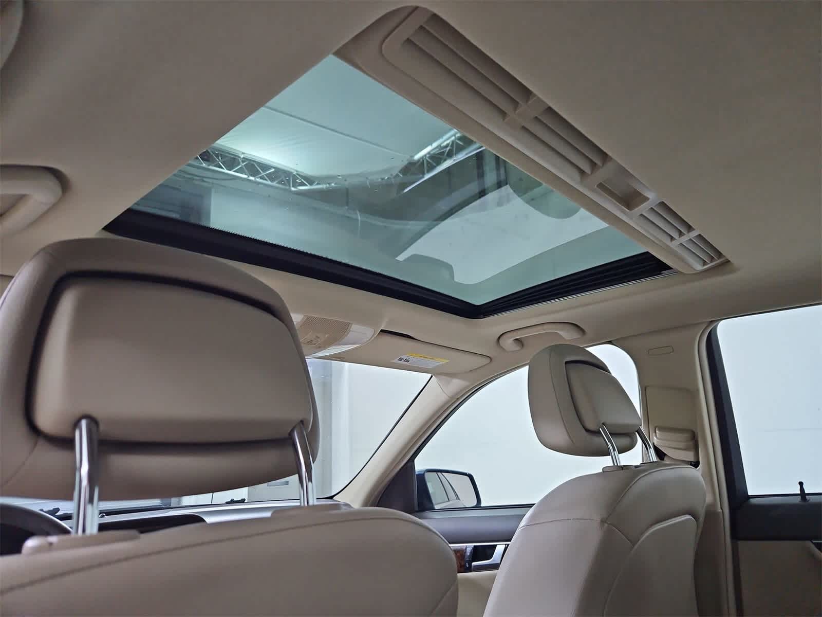 Thumbnail: 2013 Mercedes-Benz C-Class - 22