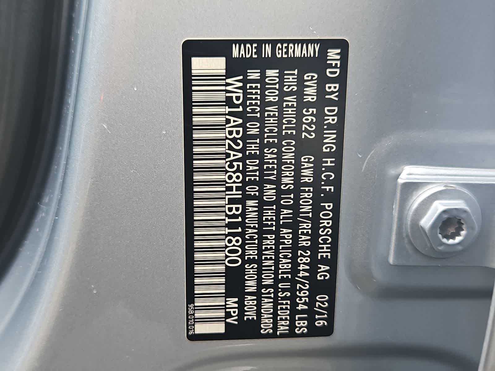 Thumbnail: 2017 Porsche Macan - 38