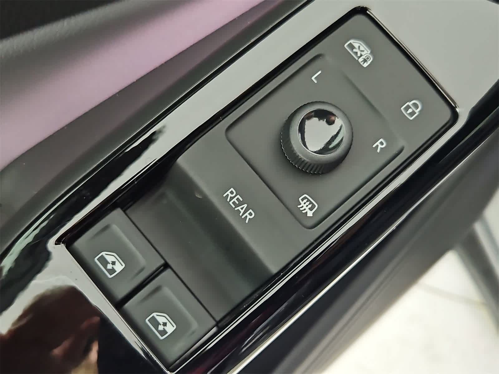 Thumbnail: 2026 Volkswagen ID.4 - 17