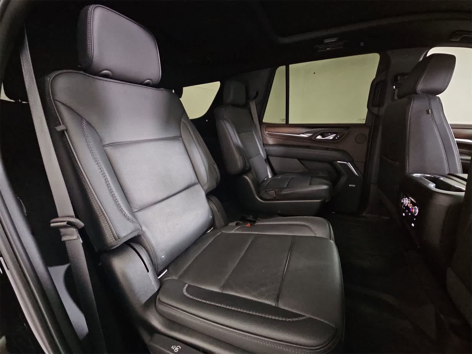 Thumbnail: 2021 GMC Yukon - 21