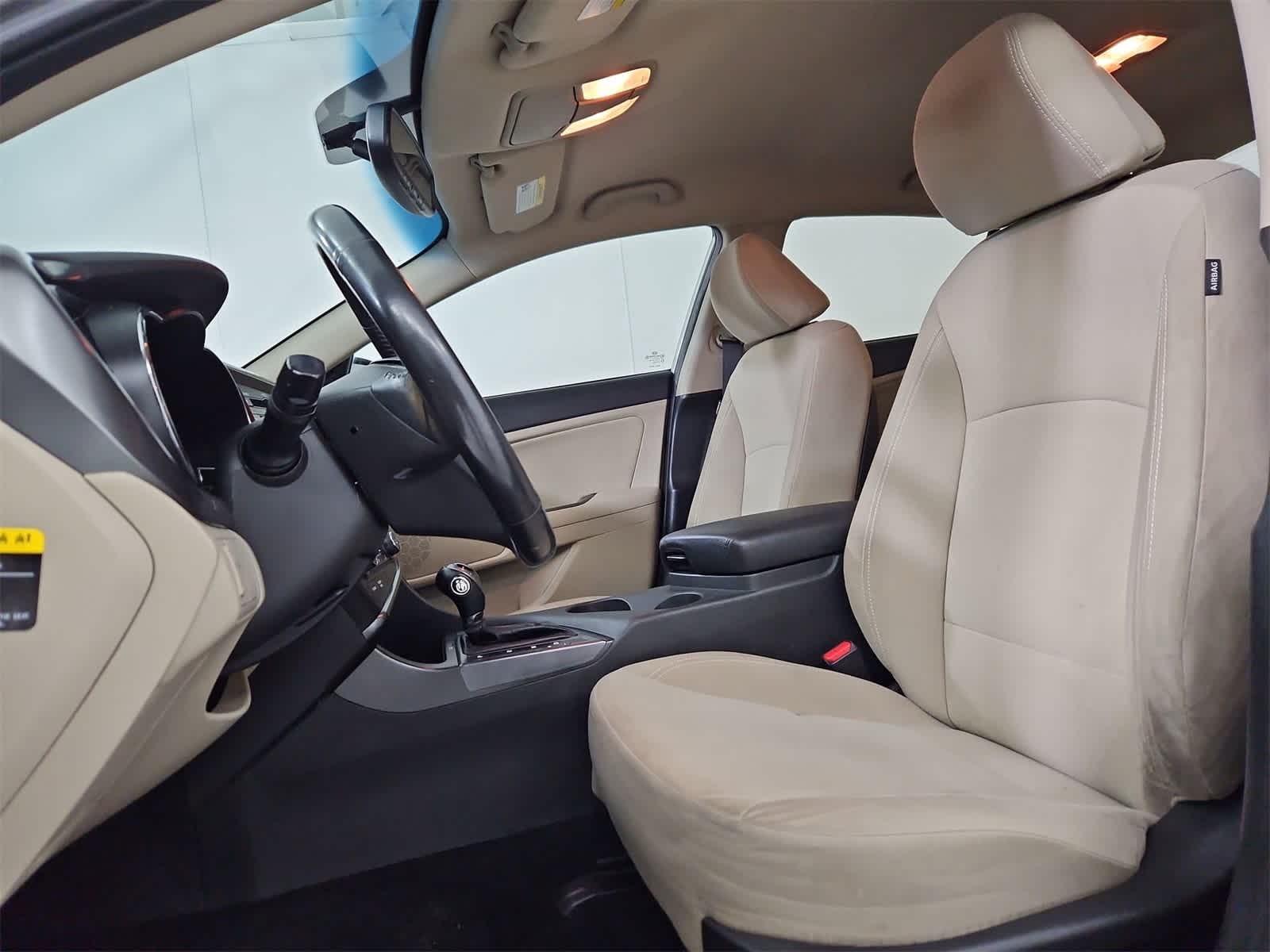 Thumbnail: 2013 Kia Optima - 16