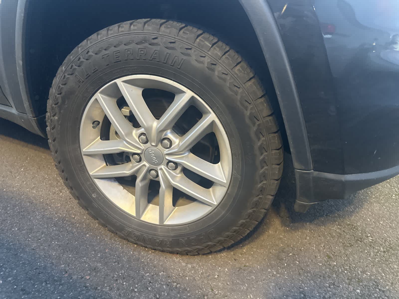 Thumbnail: 2017 Jeep Grand Cherokee - 2