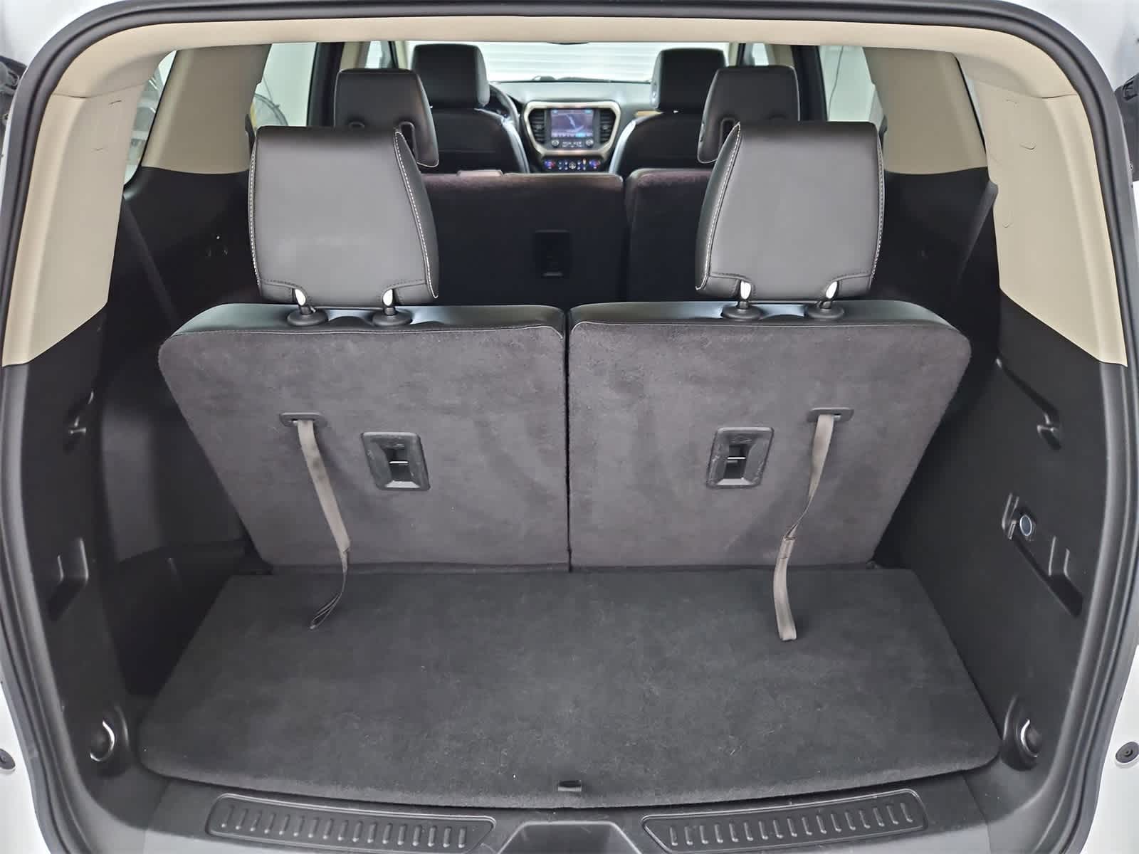 Thumbnail: 2017 GMC Acadia - 36