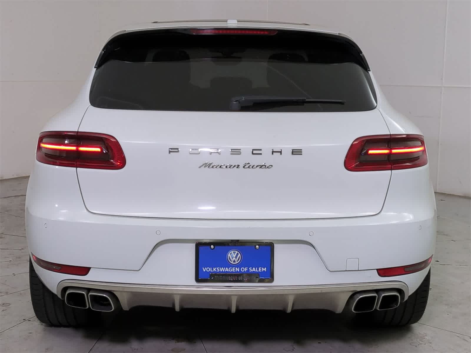 Thumbnail: 2015 Porsche Macan - 5