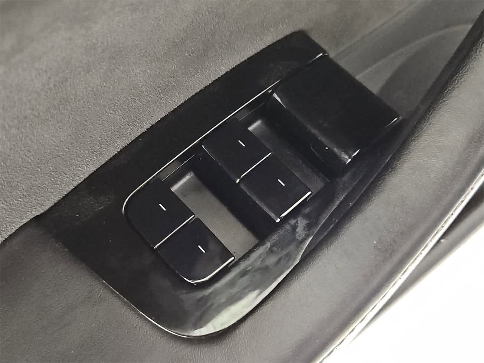 Thumbnail: 2018 Tesla Model 3 - 17