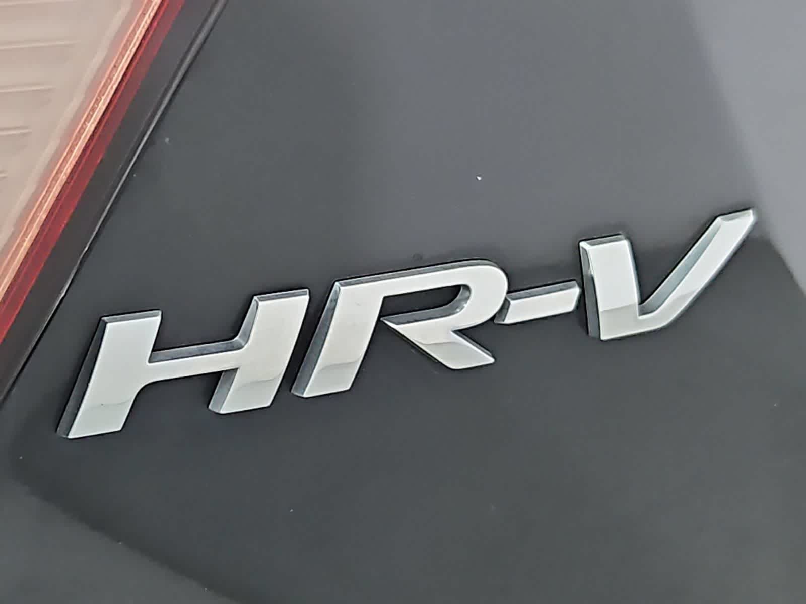 Thumbnail: 2016 Honda HR-V - 11