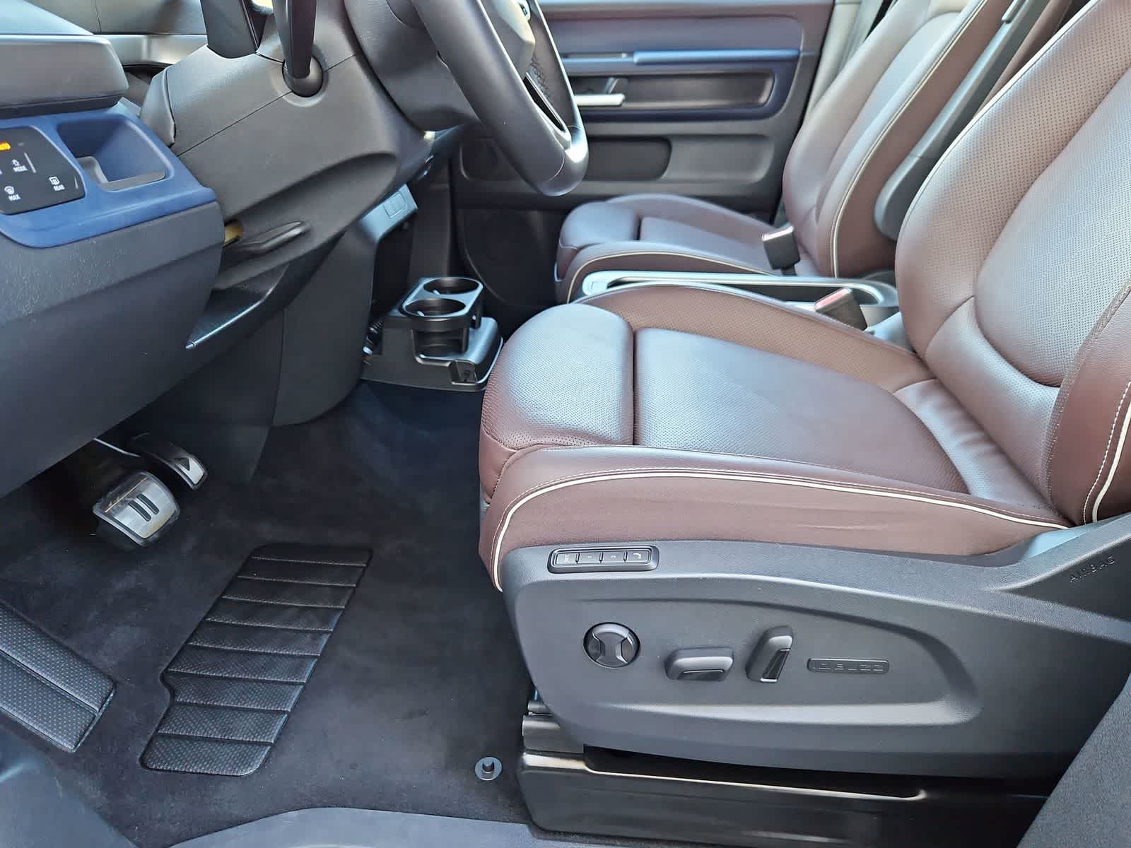 Thumbnail: 2025 Volkswagen ID.Buzz - 16