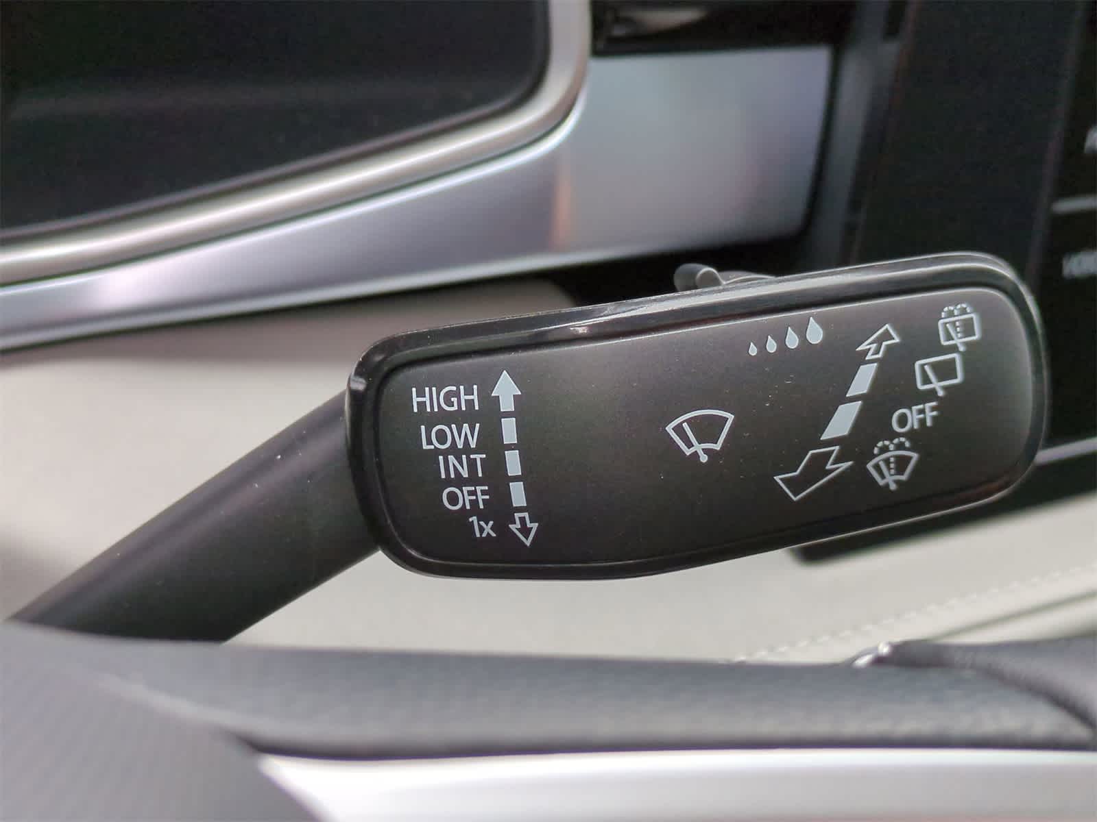 Thumbnail: 2025 Volkswagen Taos - 27