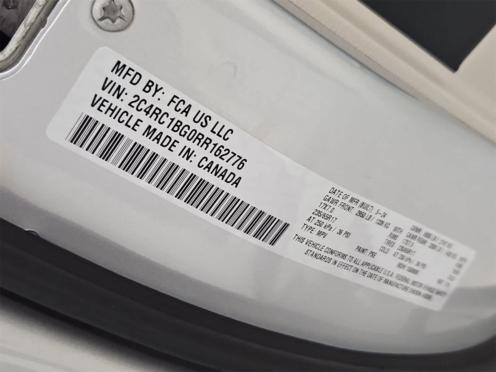 Thumbnail: 2024 Chrysler Pacifica - 36