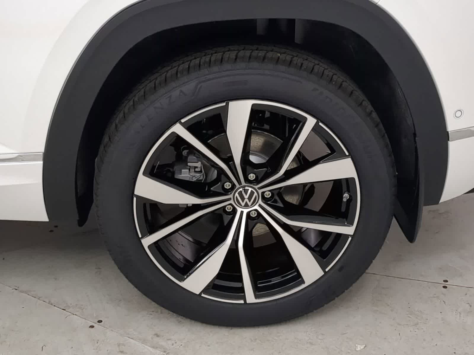 Thumbnail: 2026 Volkswagen Atlas - 12